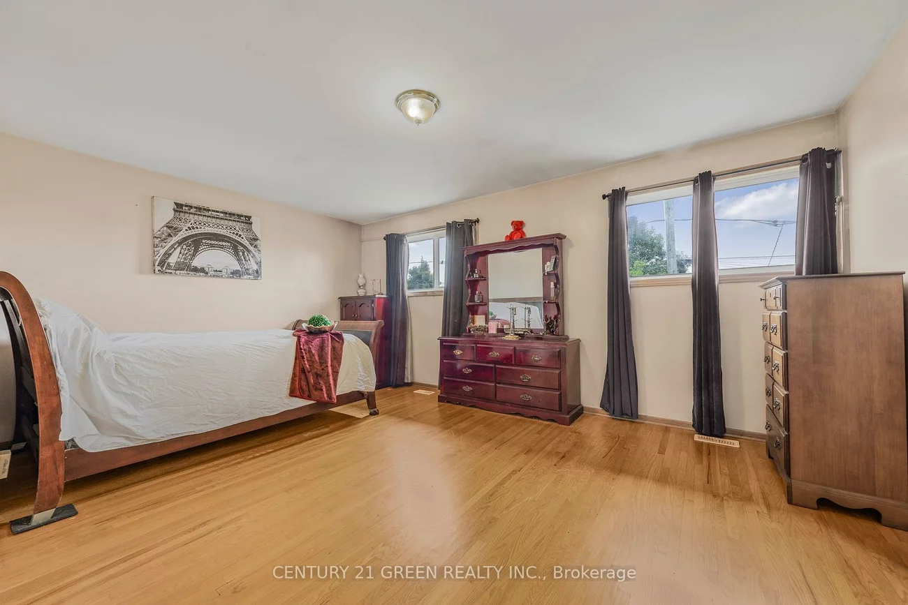 37, Rubydale, Humber Summit, Toronto