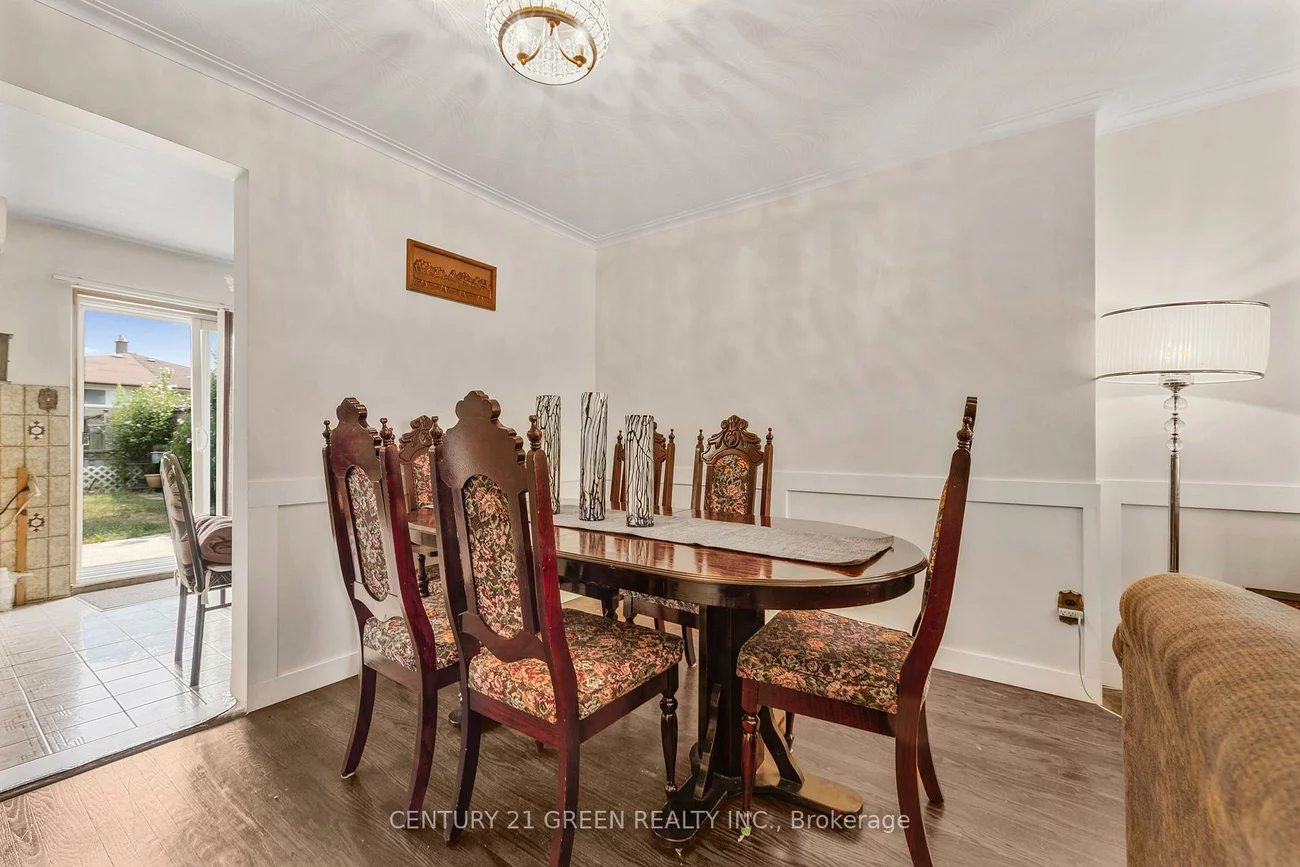 37, Rubydale, Humber Summit, Toronto