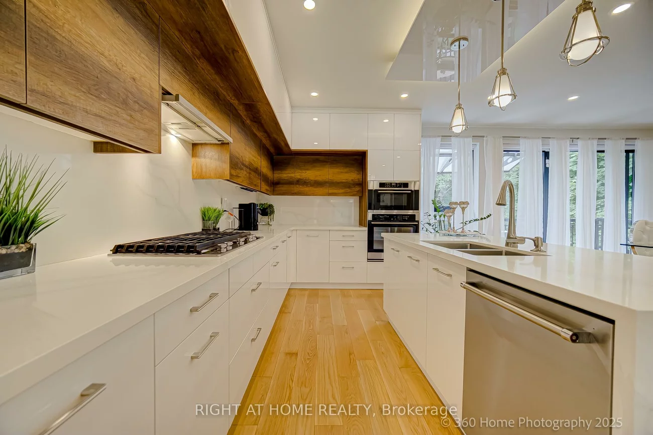 238, Renforth, Markland Wood, Toronto
