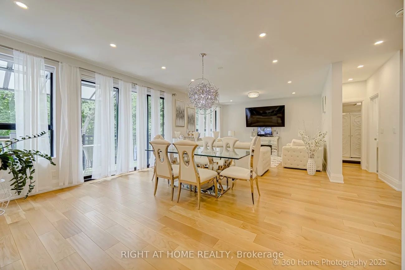 238, Renforth, Markland Wood, Toronto