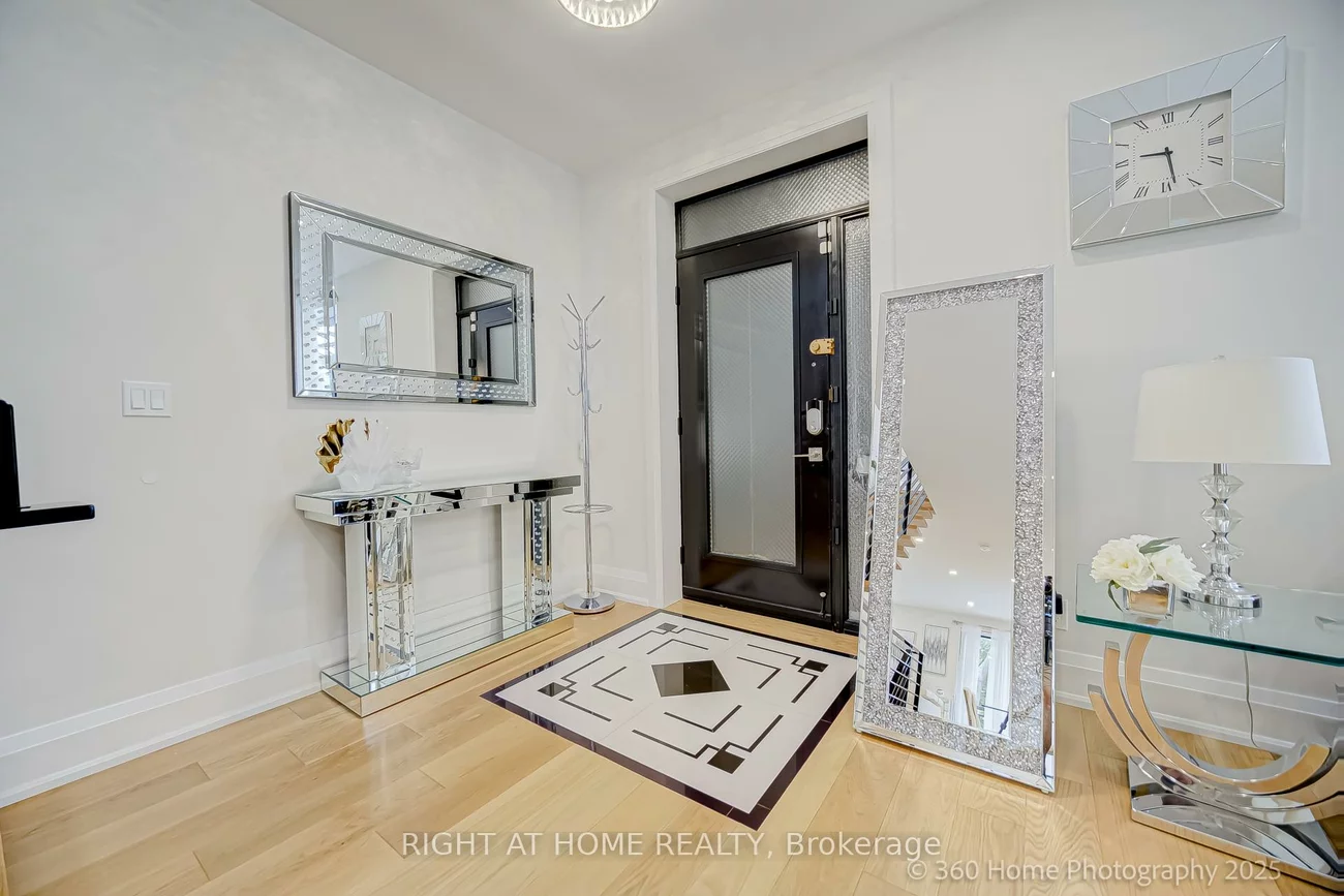 238, Renforth, Markland Wood, Toronto