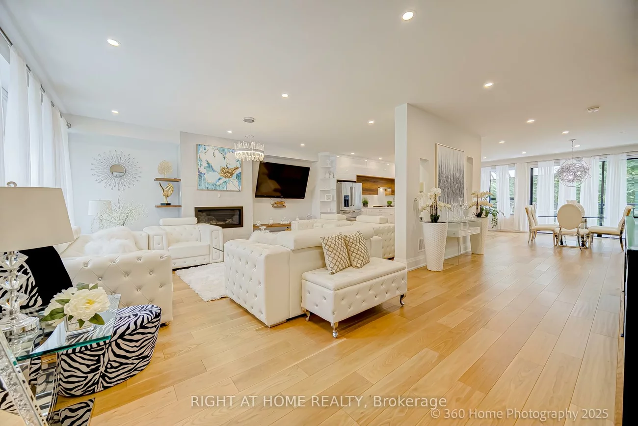 238, Renforth, Markland Wood, Toronto