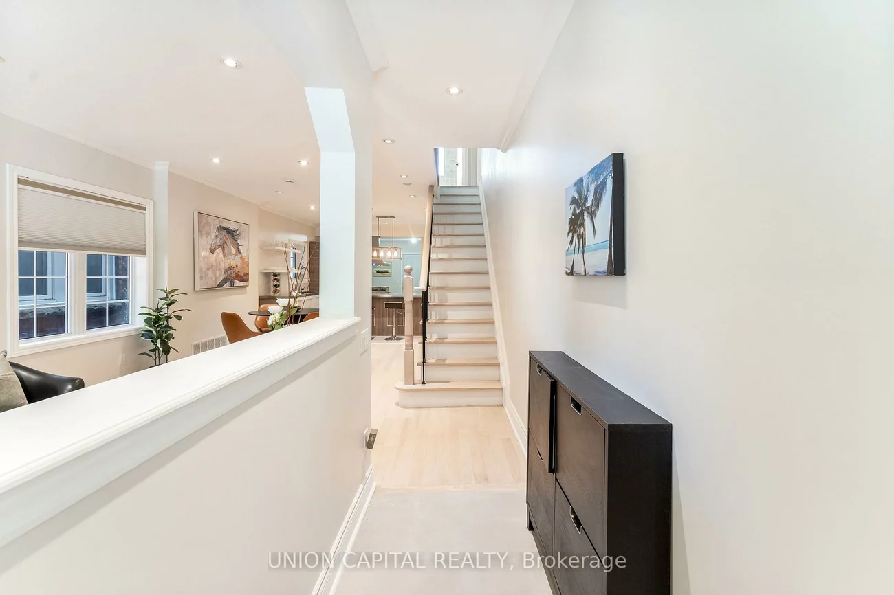 56, Cloverdale, Weston-Pellam Park, Toronto