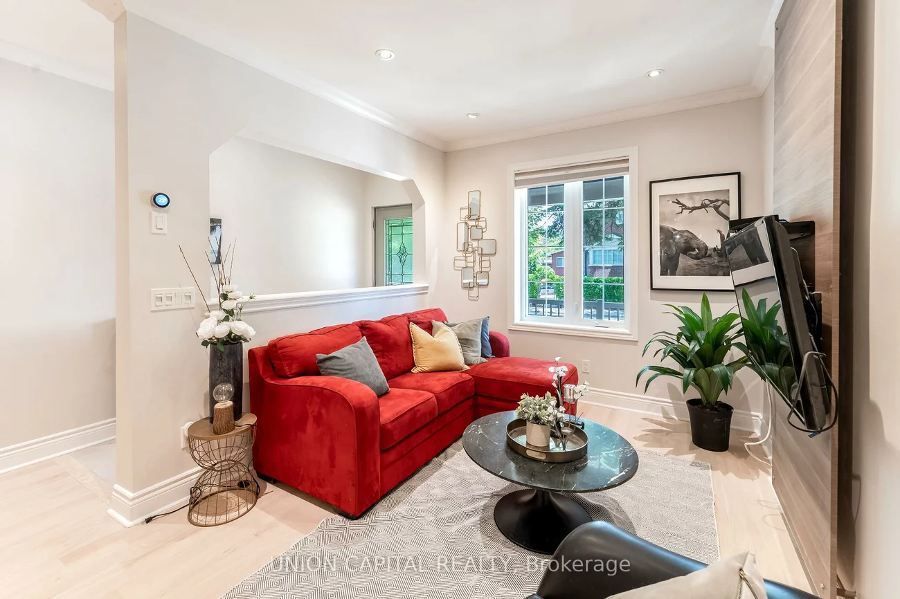 56, Cloverdale, Weston-Pellam Park, Toronto