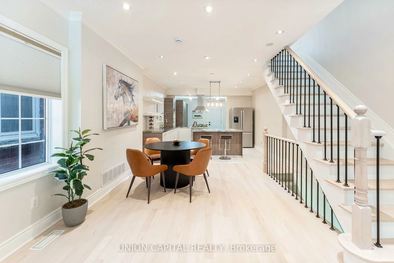56, Cloverdale, Weston-Pellam Park, Toronto