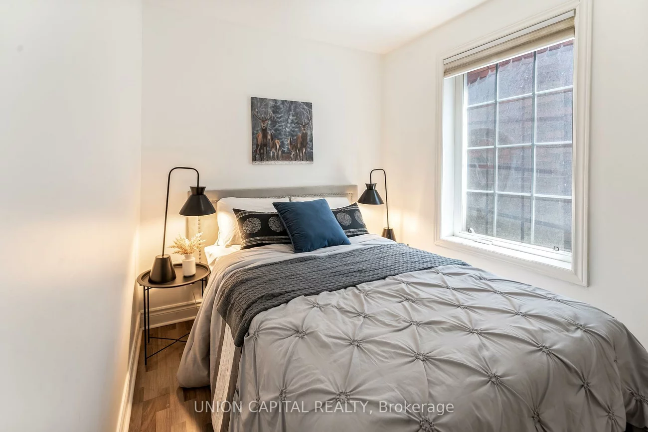 56, Cloverdale, Weston-Pellam Park, Toronto