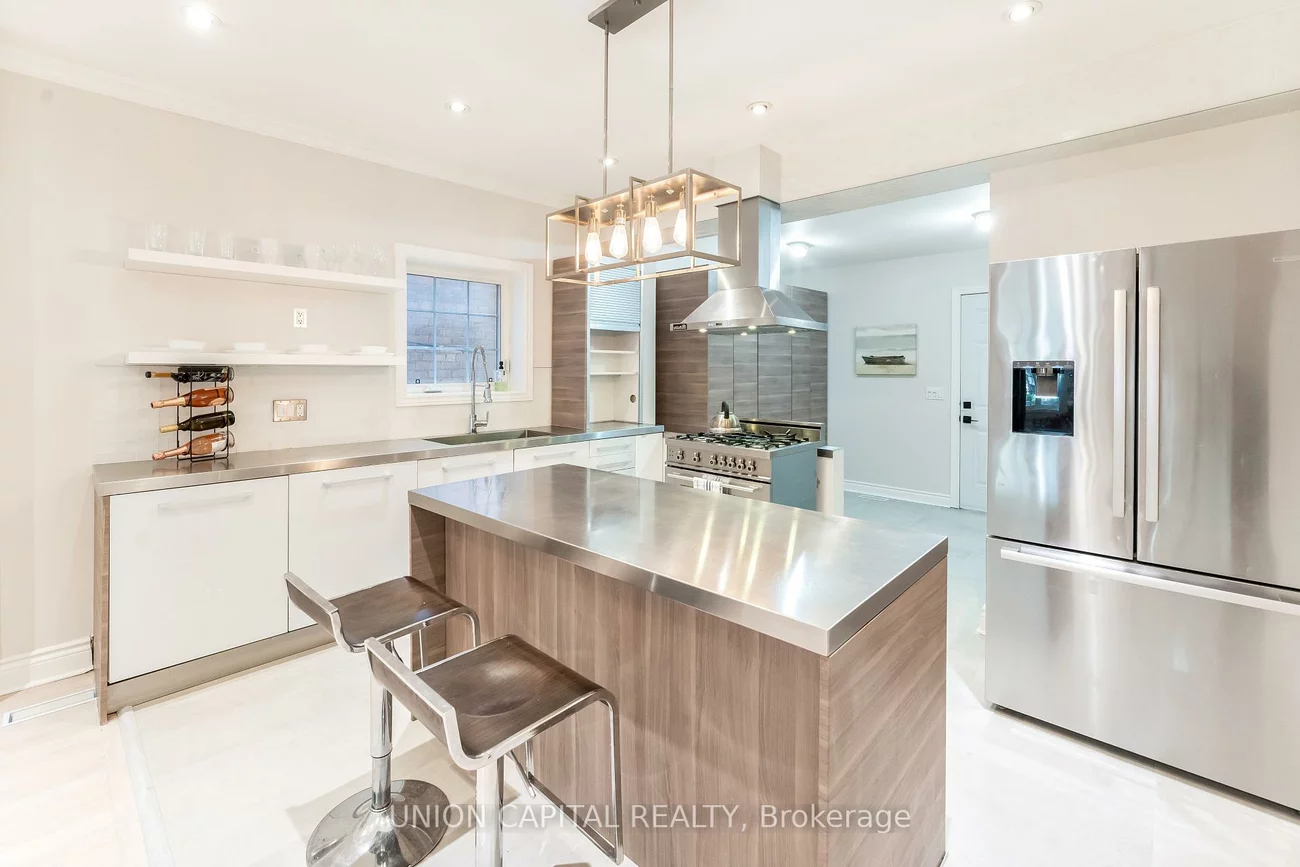 56, Cloverdale, Weston-Pellam Park, Toronto