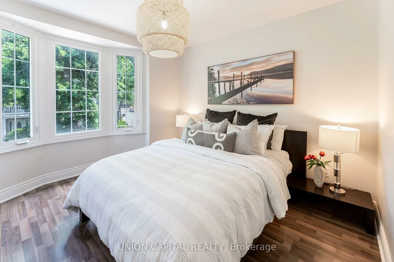 56, Cloverdale, Weston-Pellam Park, Toronto
