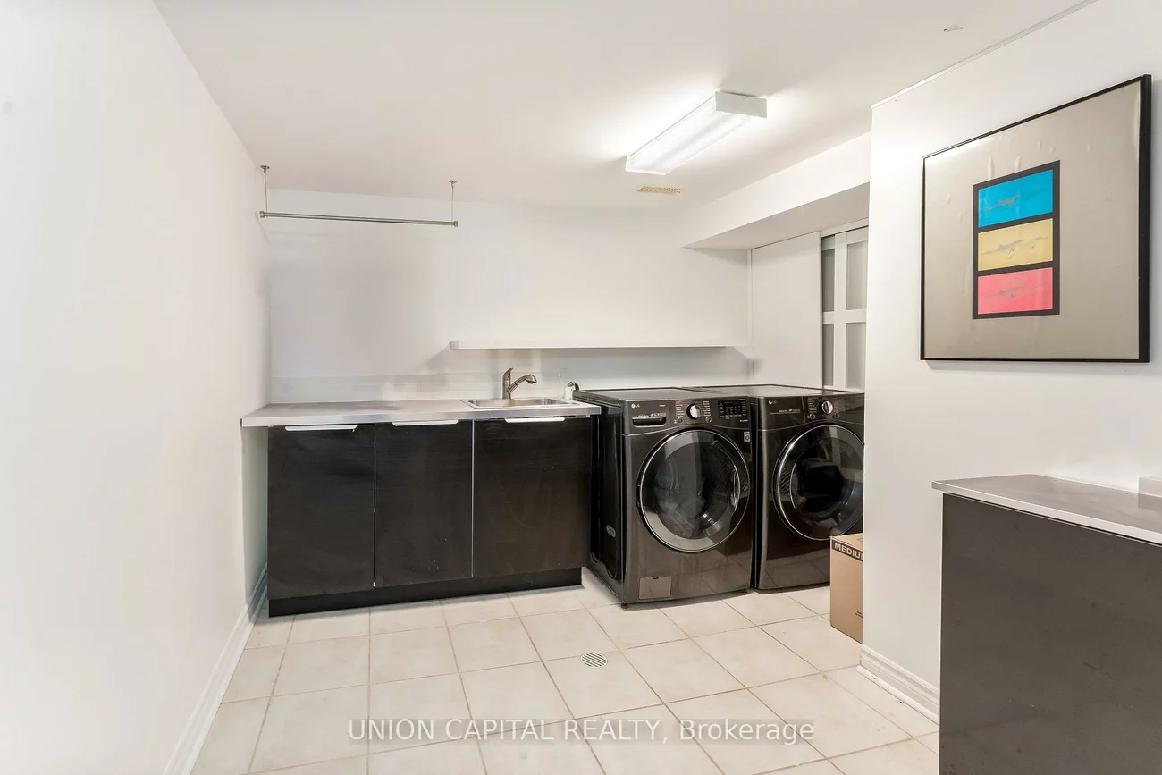 56, Cloverdale, Weston-Pellam Park, Toronto