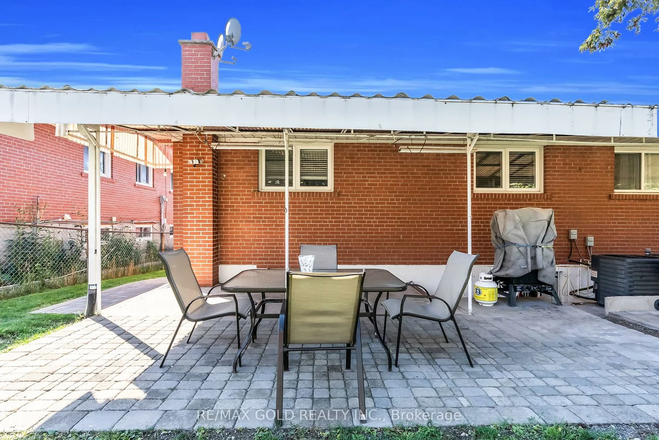 52, Paradelle, Glenfield-Jane Heights, Toronto