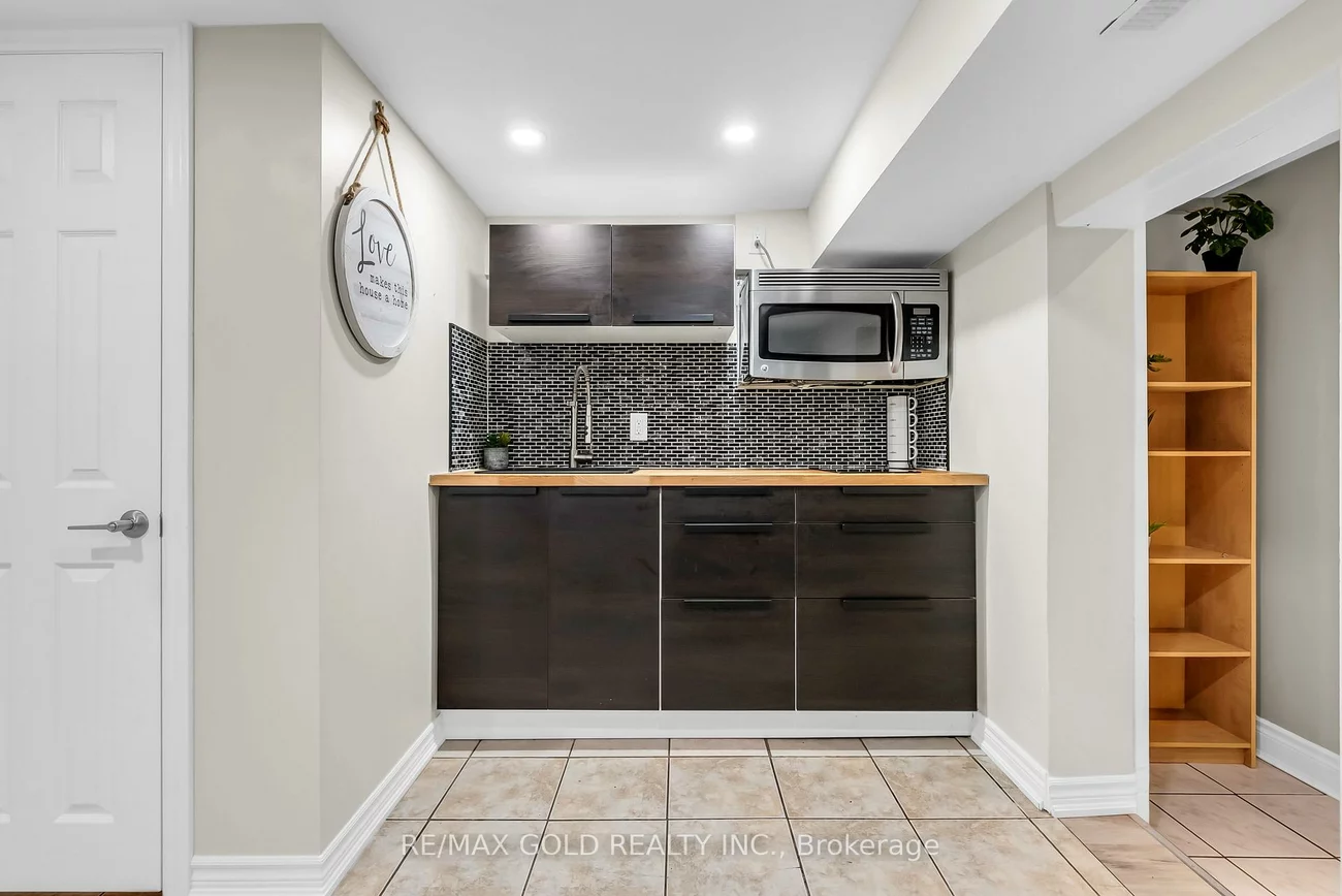 52, Paradelle, Glenfield-Jane Heights, Toronto