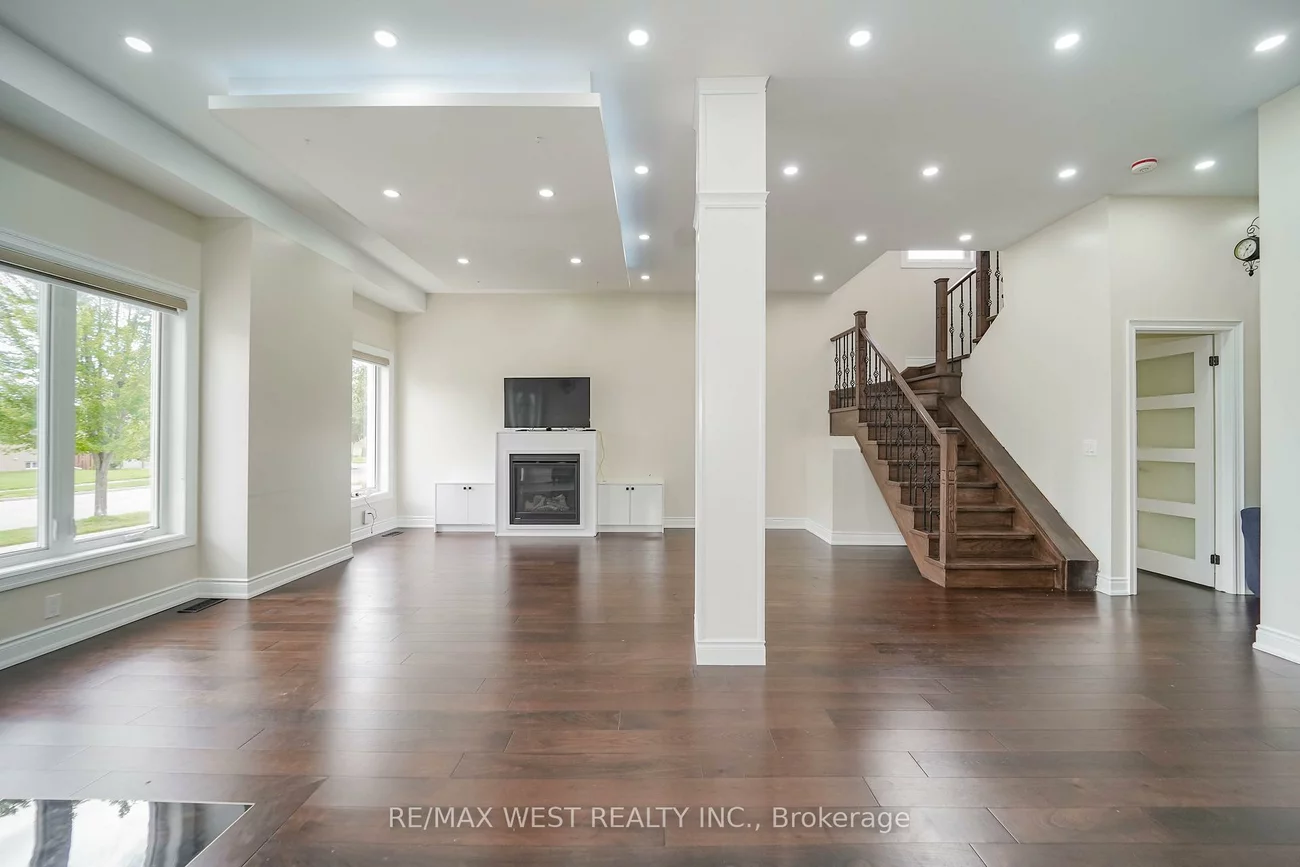 106, Celestine, Willowridge-Martingrove-Richview, Toronto