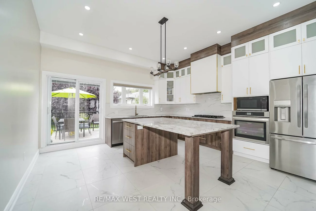 106, Celestine, Willowridge-Martingrove-Richview, Toronto