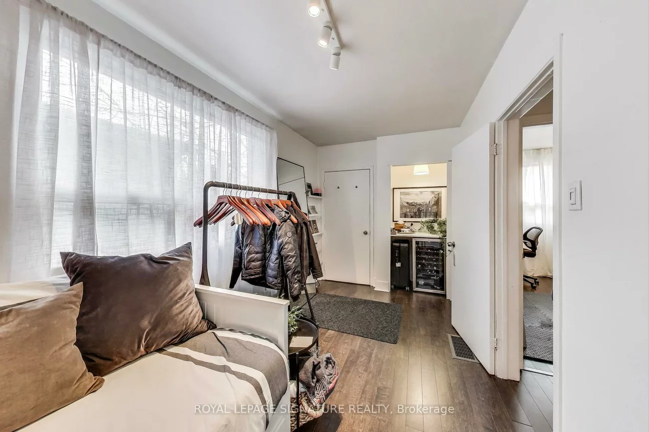 232, Pacific, High Park North, Toronto
