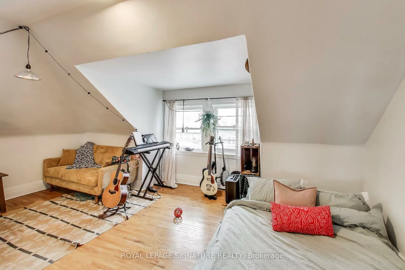 232, Pacific, High Park North, Toronto