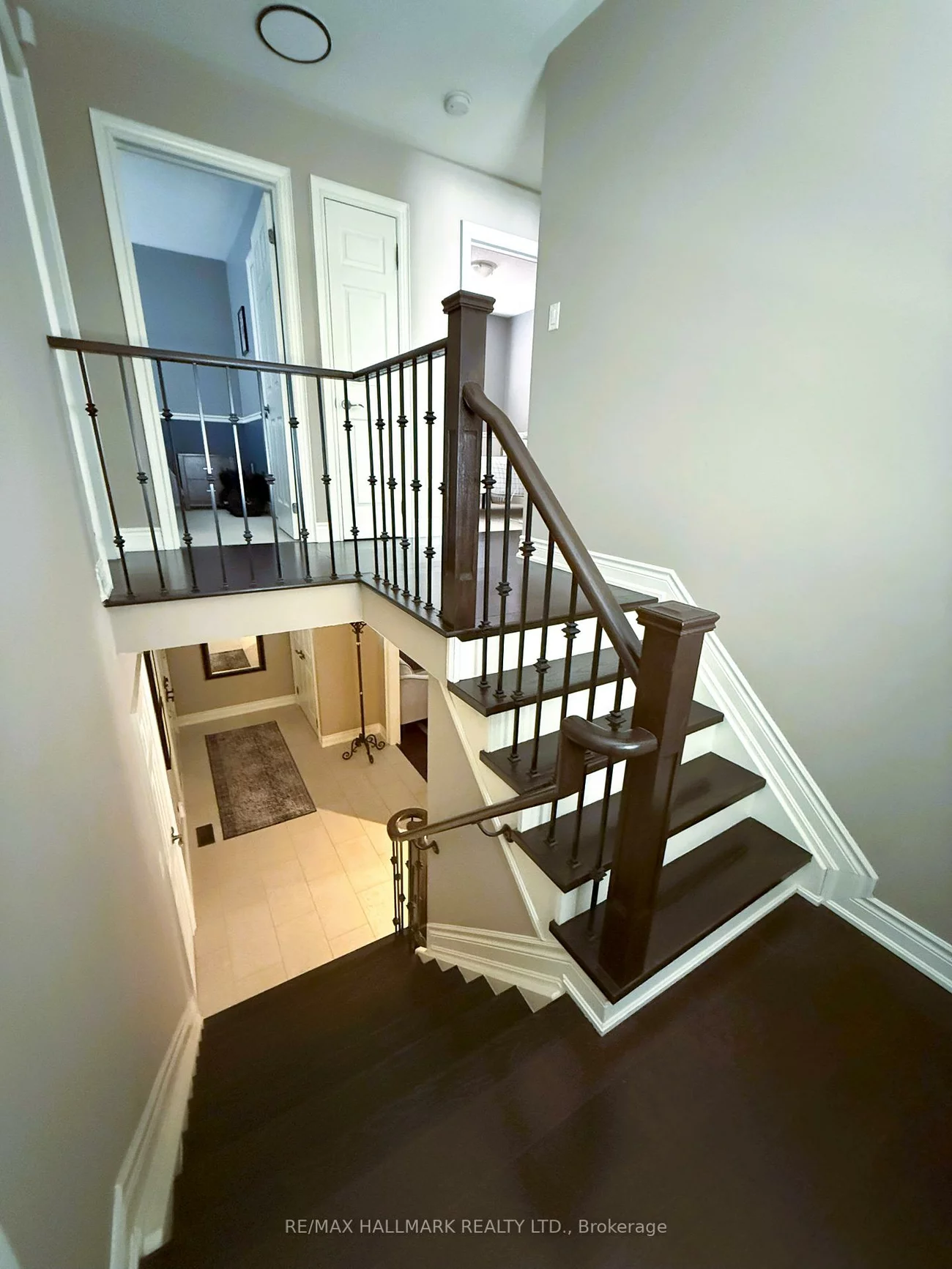 215, Queenslea, Humberlea-Pelmo Park W4, Toronto