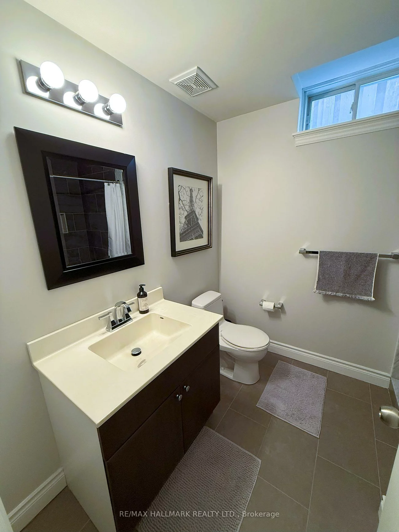 215, Queenslea, Humberlea-Pelmo Park W4, Toronto