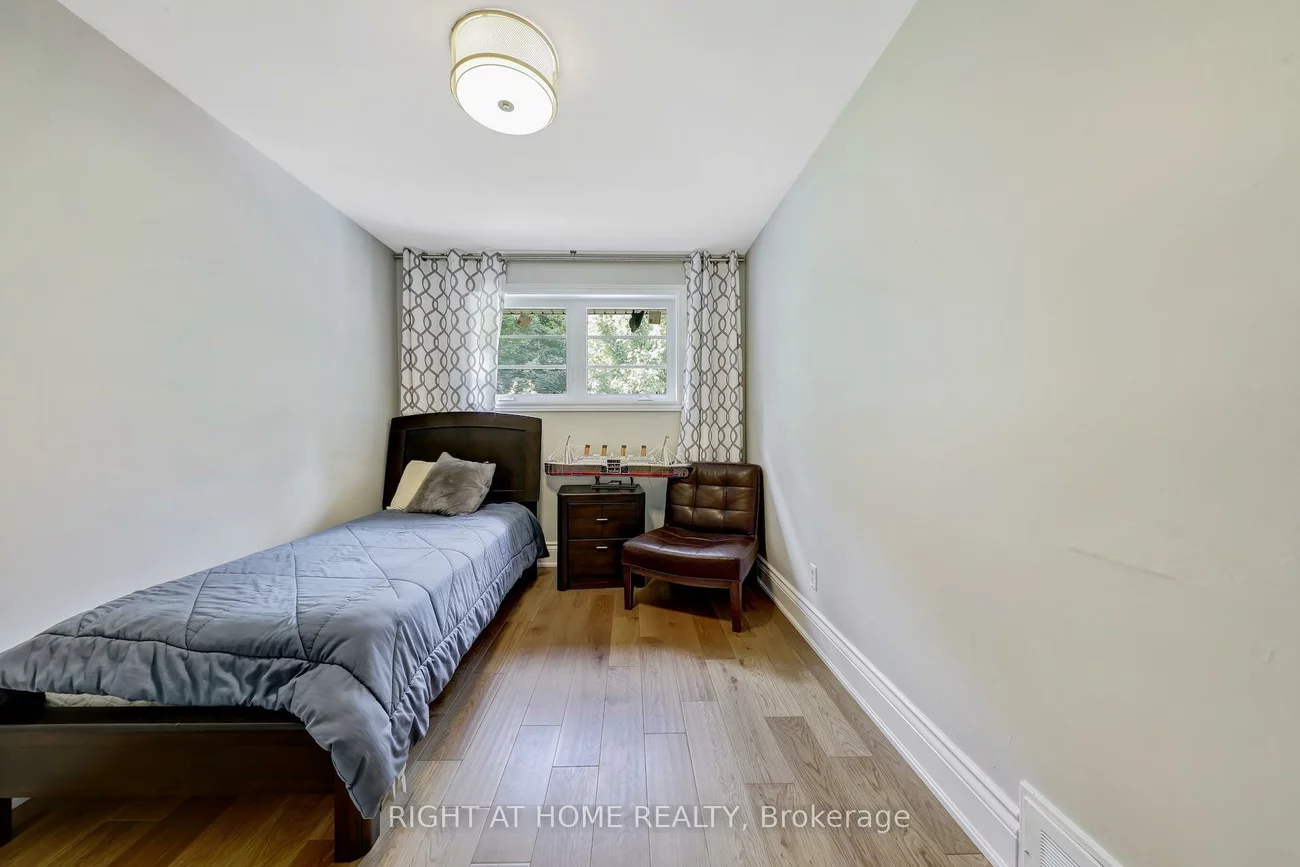 8, Hillavon, Princess-Rosethorn, Toronto