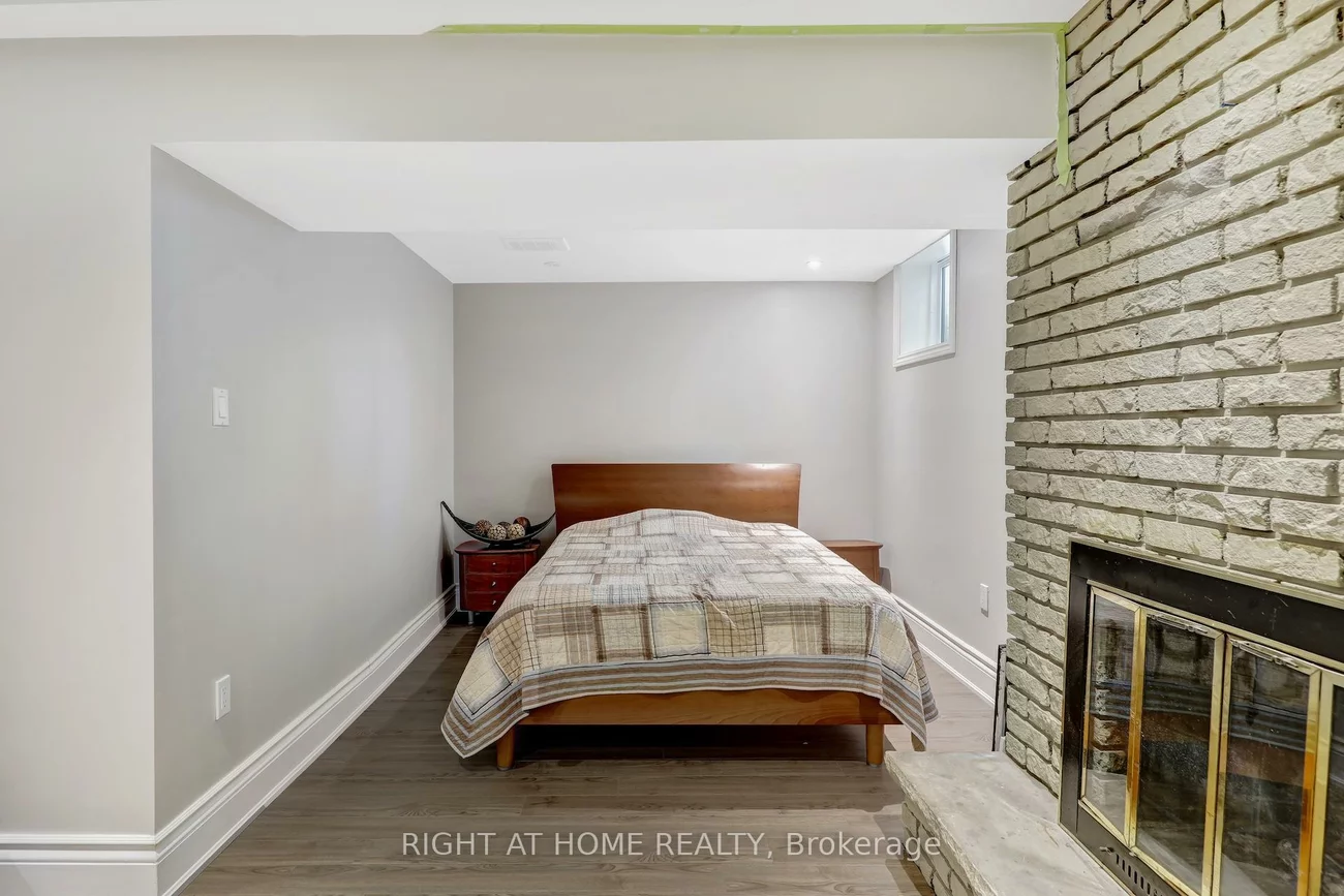 8, Hillavon, Princess-Rosethorn, Toronto