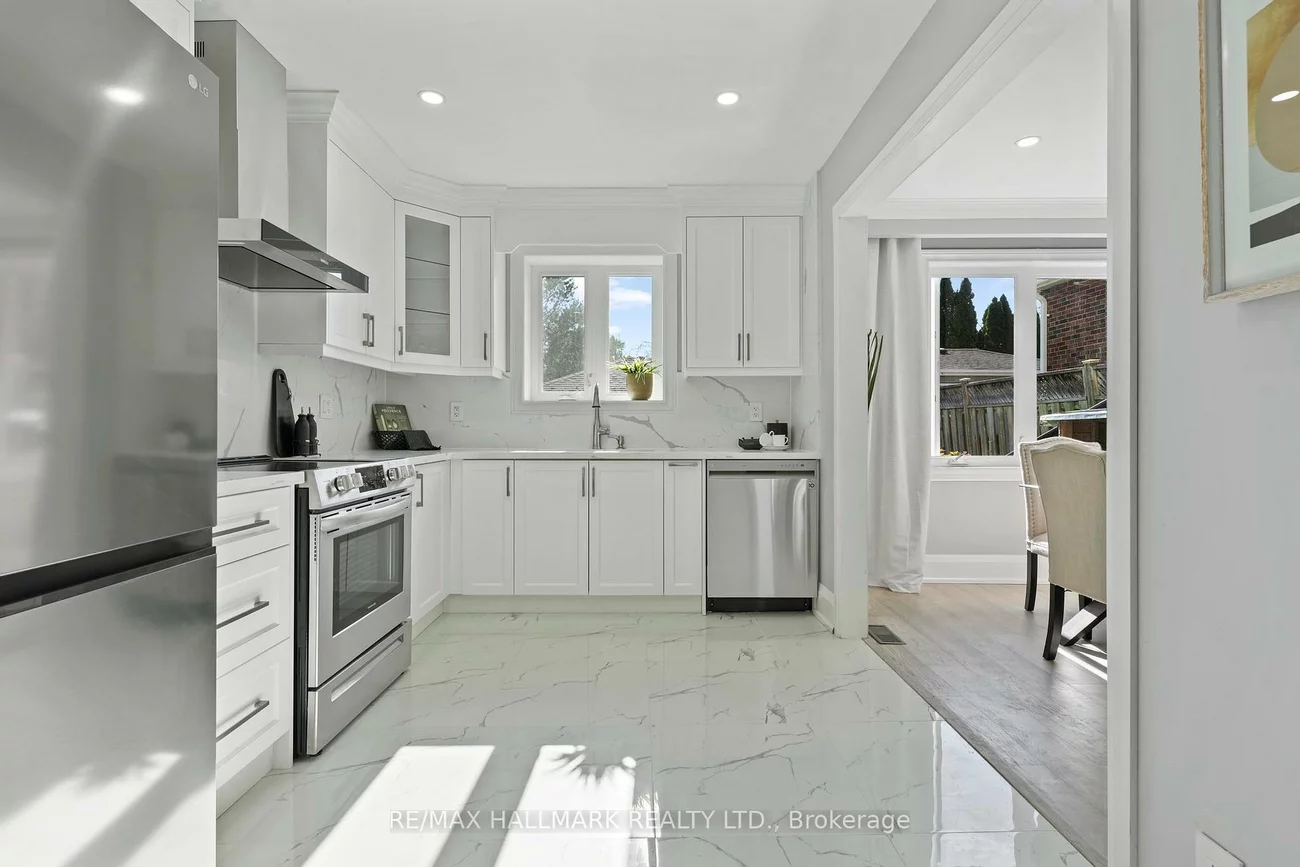 90A, Bicknell, Keelesdale-Eglinton West, Toronto