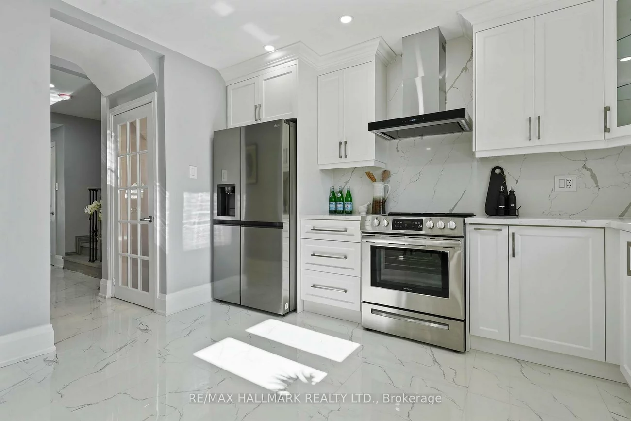90A, Bicknell, Keelesdale-Eglinton West, Toronto
