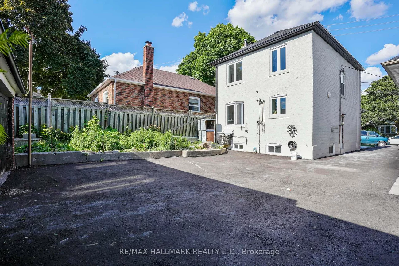 90A, Bicknell, Keelesdale-Eglinton West, Toronto
