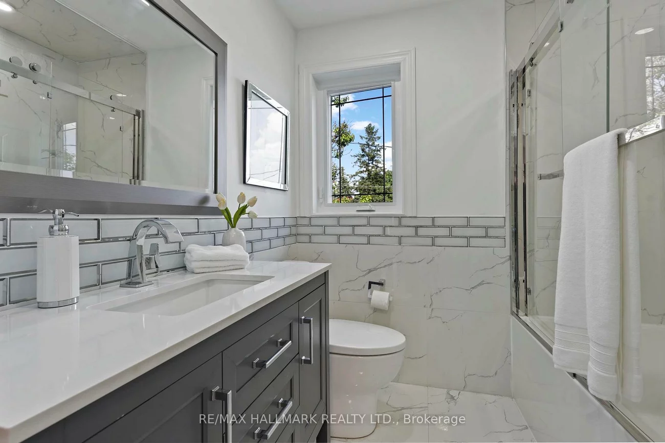 90A, Bicknell, Keelesdale-Eglinton West, Toronto