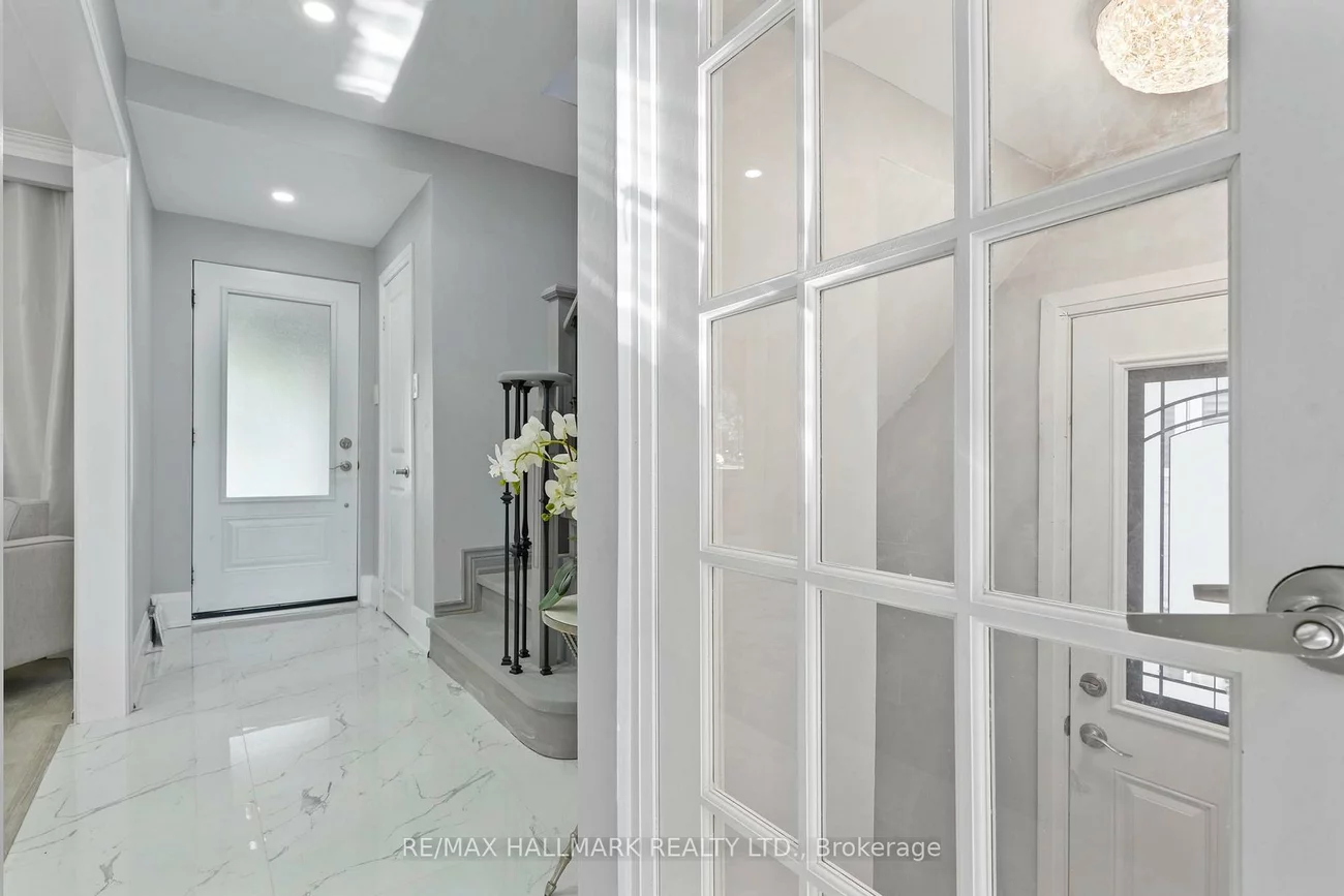 90A, Bicknell, Keelesdale-Eglinton West, Toronto