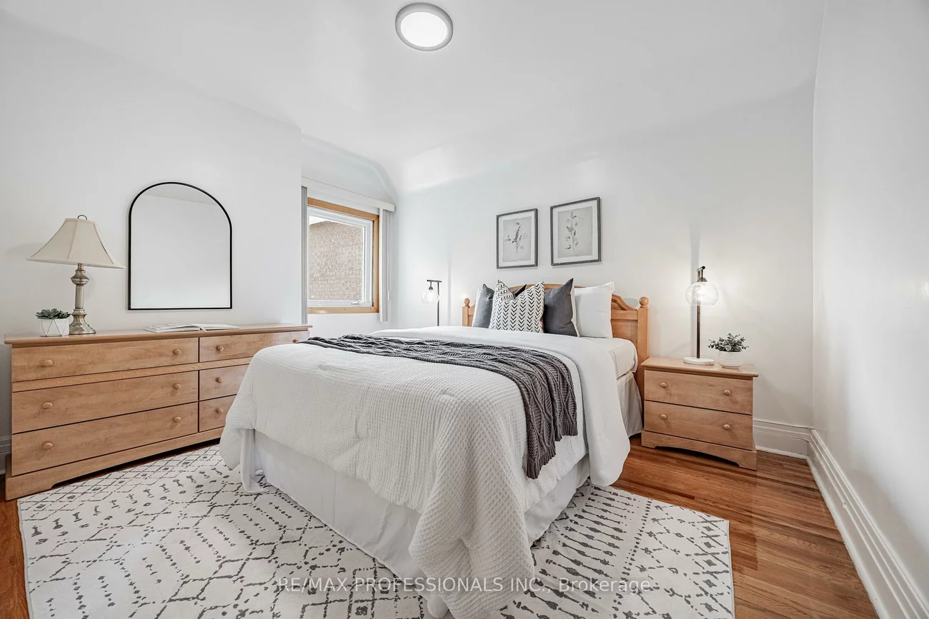507, Salem, Dovercourt-Wallace Emerson-Junction, Toronto