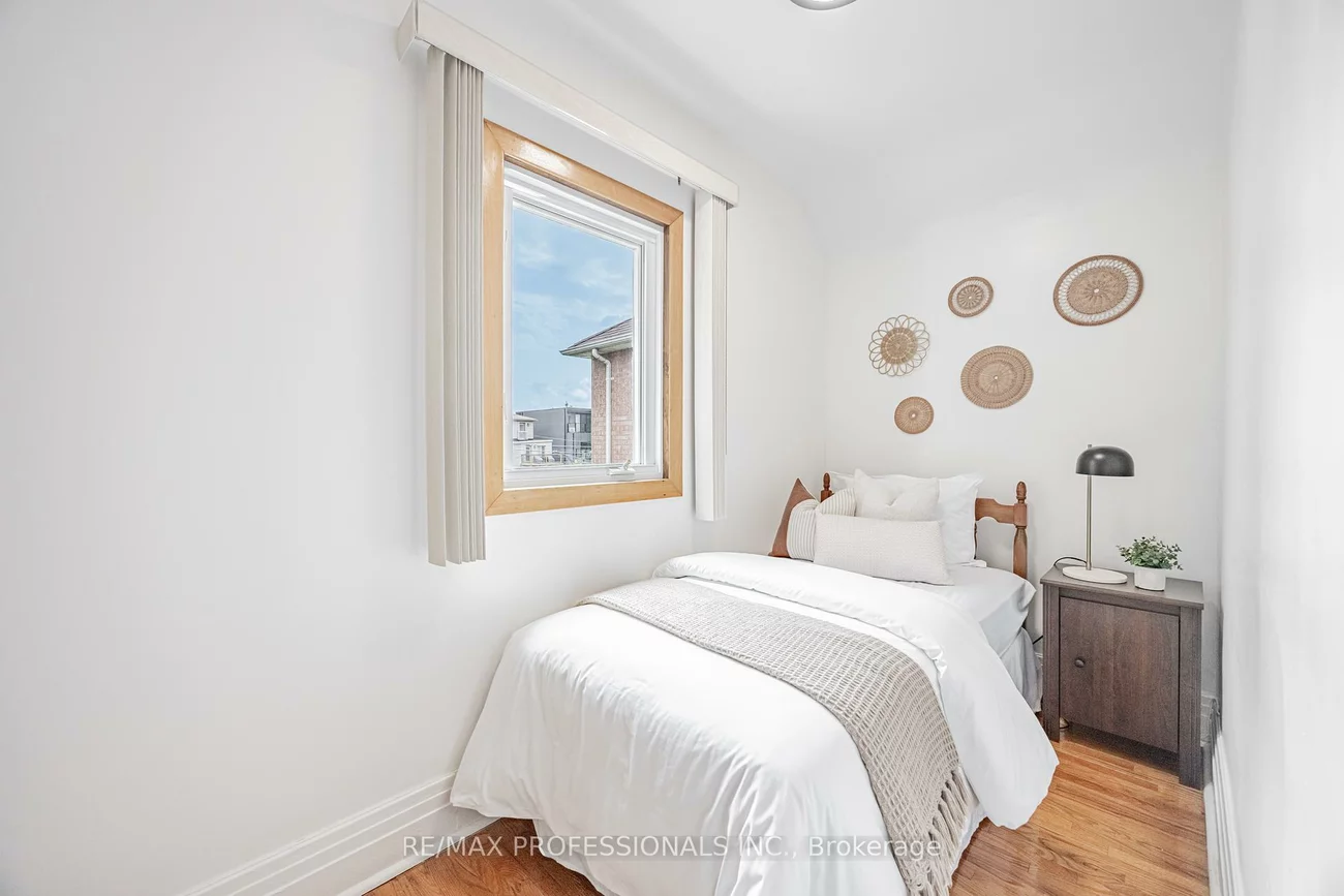 507, Salem, Dovercourt-Wallace Emerson-Junction, Toronto