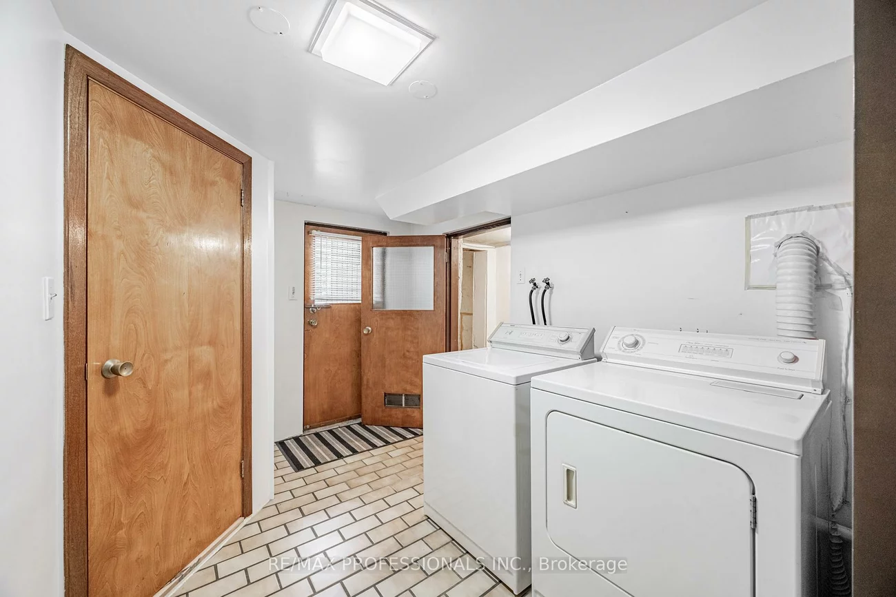 507, Salem, Dovercourt-Wallace Emerson-Junction, Toronto