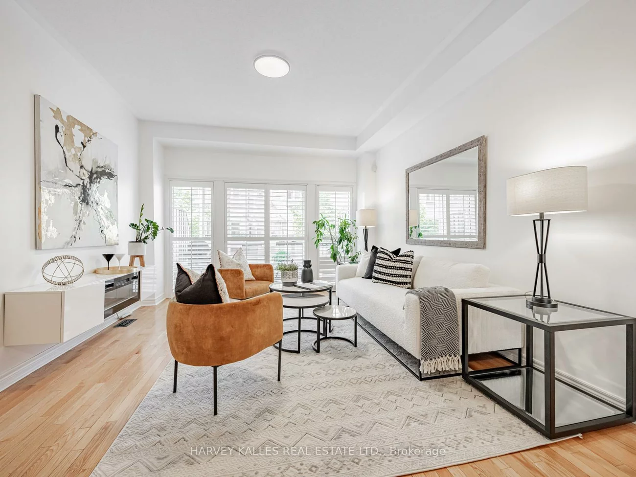 52, Market Garden, Stonegate-Queensway, Toronto