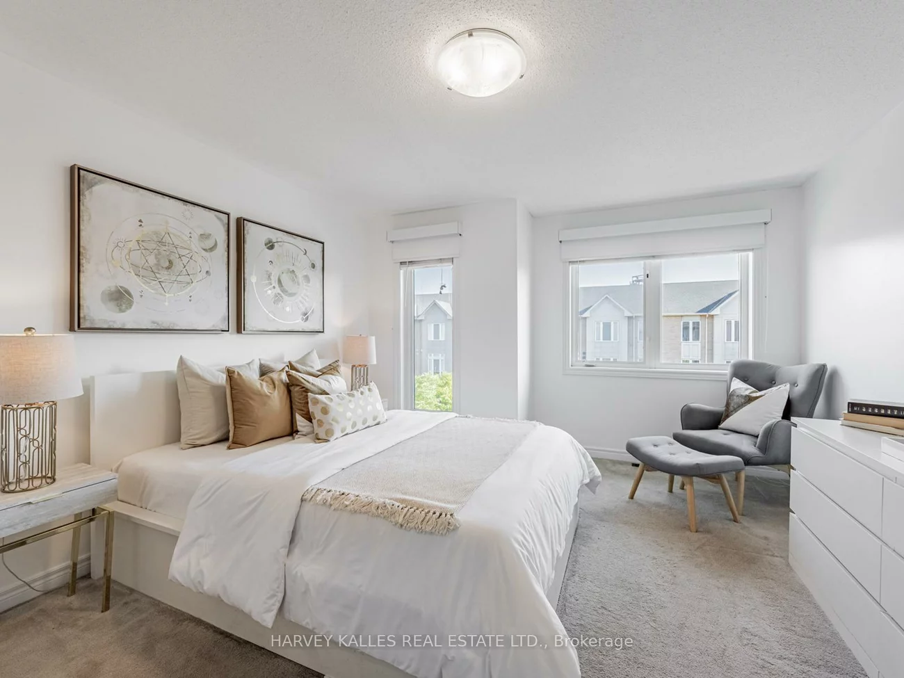 52, Market Garden, Stonegate-Queensway, Toronto