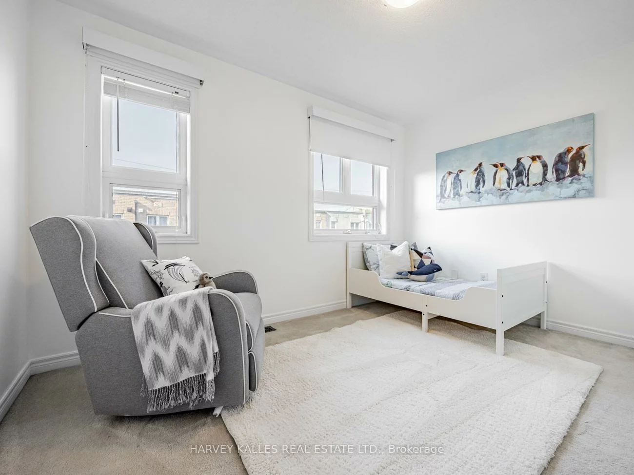 52, Market Garden, Stonegate-Queensway, Toronto