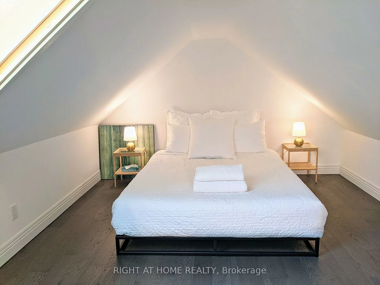 53, Sixteenth, New Toronto, Toronto