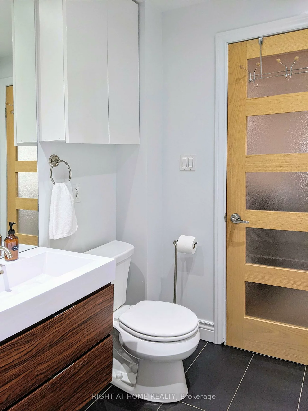 53, Sixteenth, New Toronto, Toronto