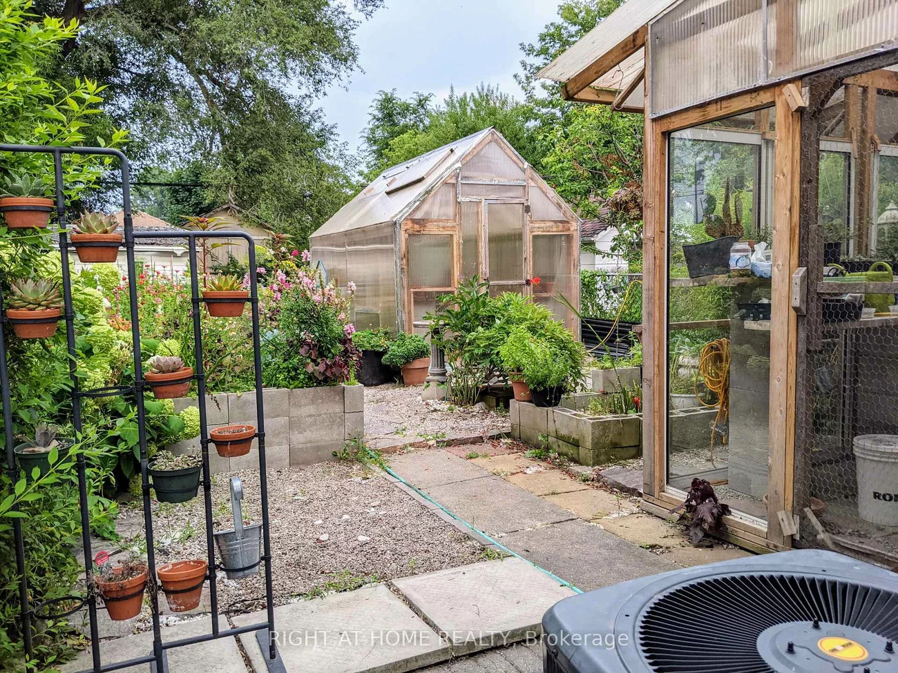 53, Sixteenth, New Toronto, Toronto