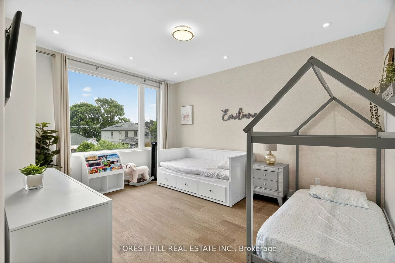 272A, Beta, Alderwood, Toronto