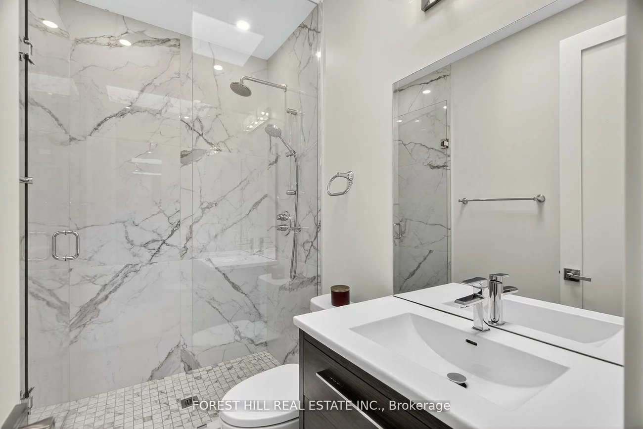 272A, Beta, Alderwood, Toronto