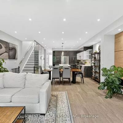 272A, Beta, Alderwood, Toronto