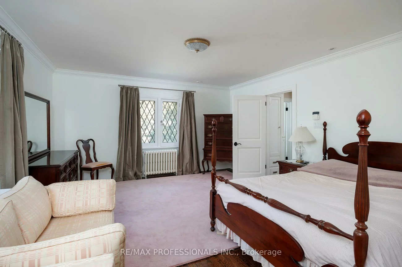 16, Kingsway, Kingsway South, Toronto
