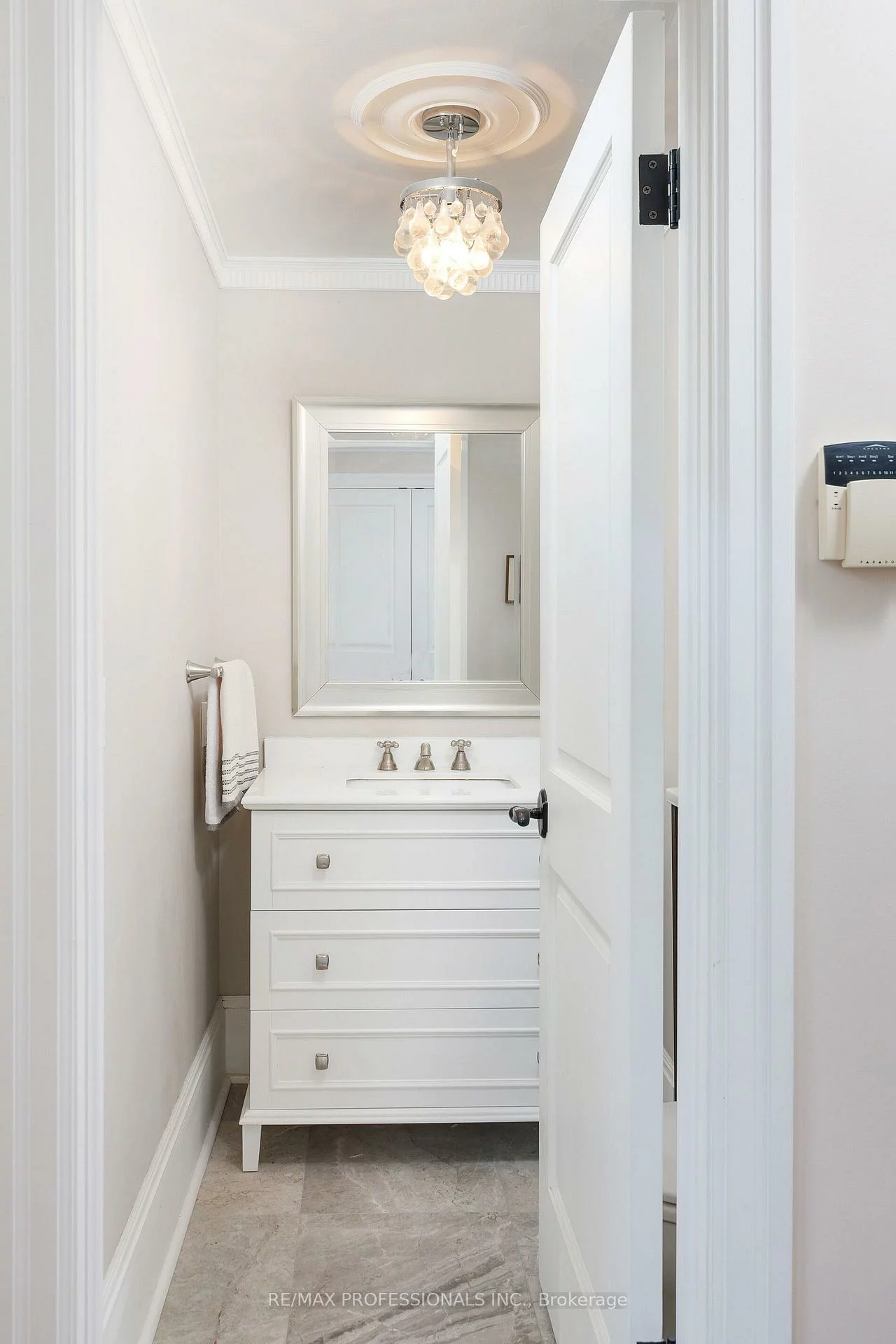 16, Kingsway, Kingsway South, Toronto