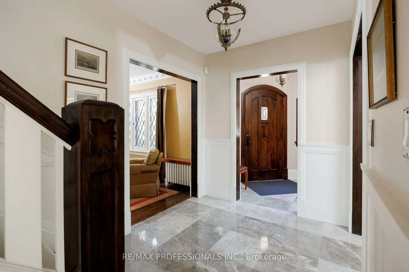 16, Kingsway, Kingsway South, Toronto