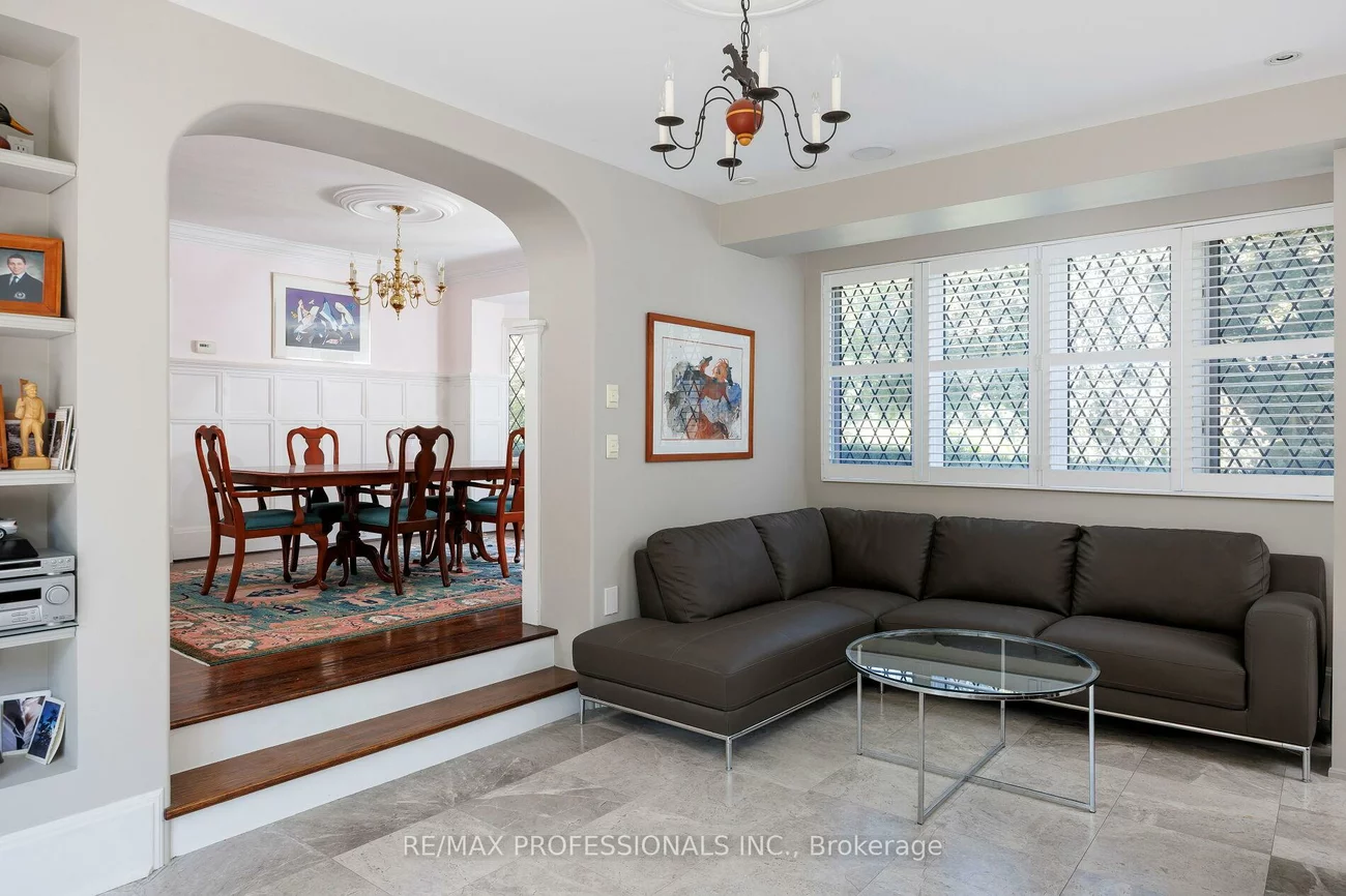 16, Kingsway, Kingsway South, Toronto