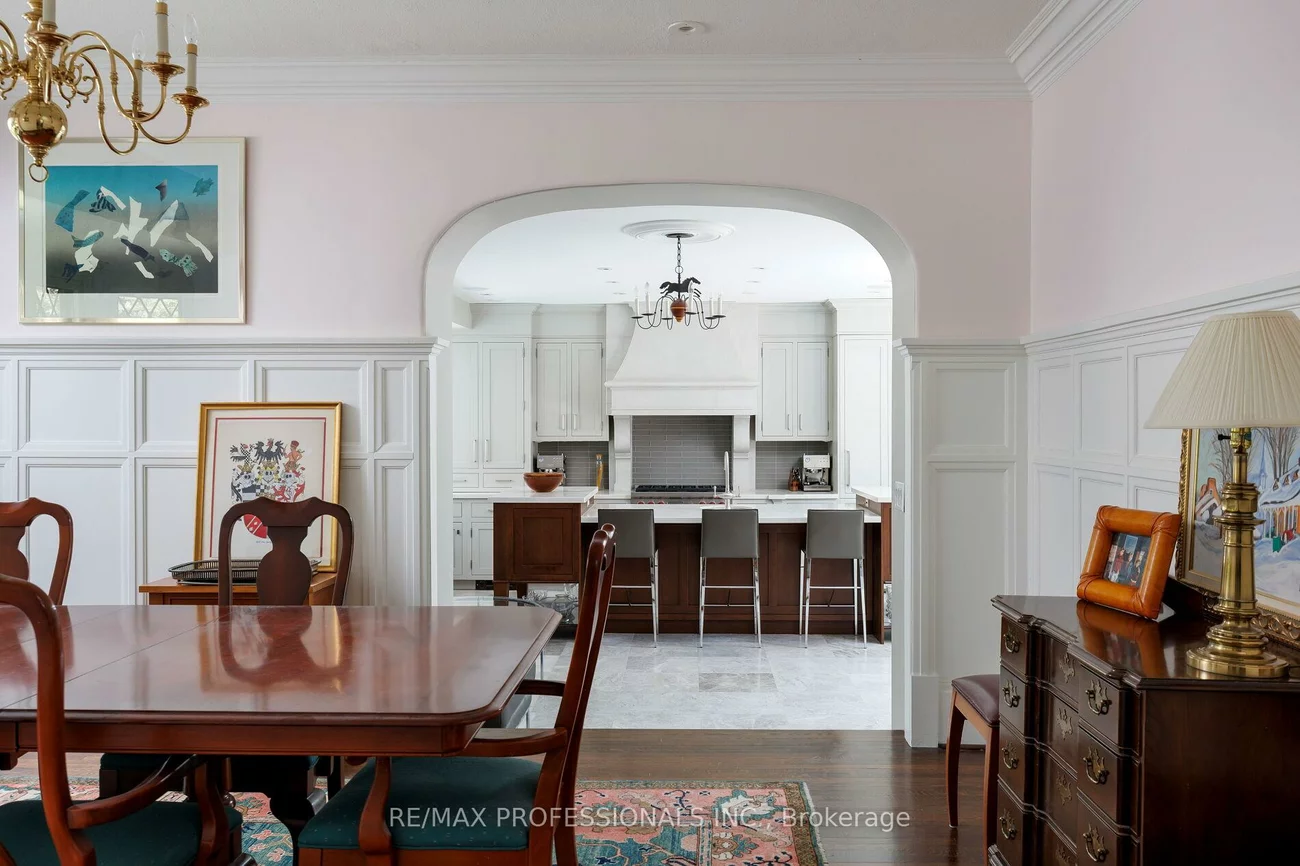 16, Kingsway, Kingsway South, Toronto