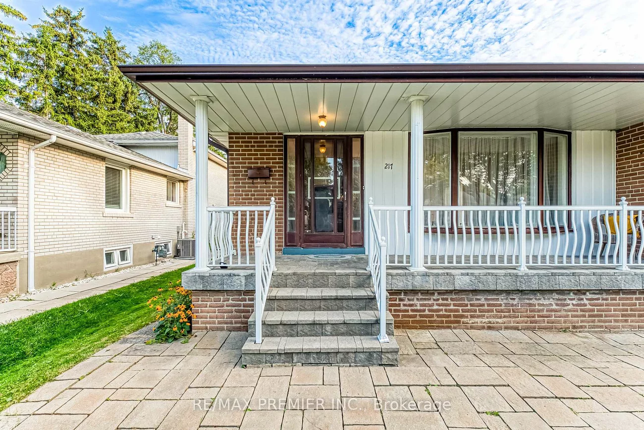 217, La Rose, Willowridge-Martingrove-Richview, Toronto