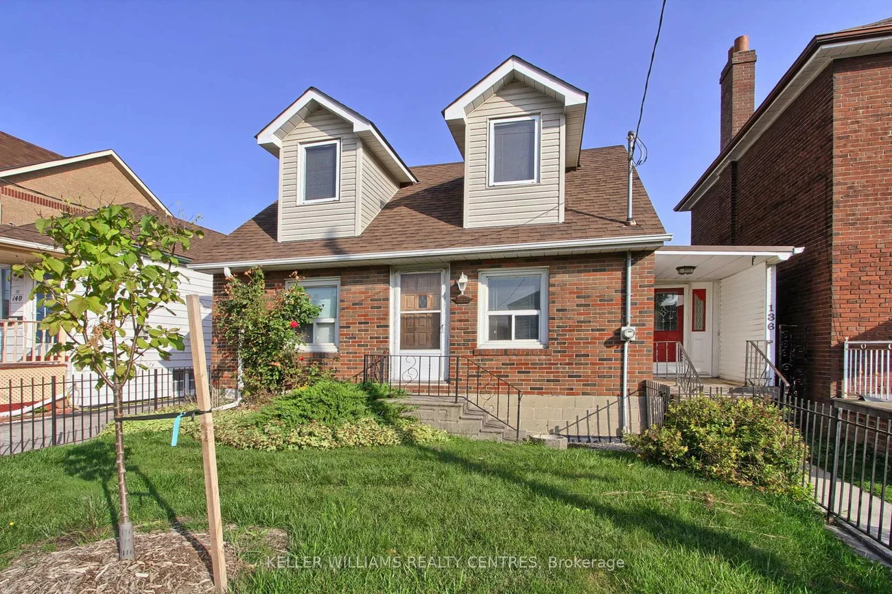 136, Northland, Rockcliffe-Smythe, Toronto