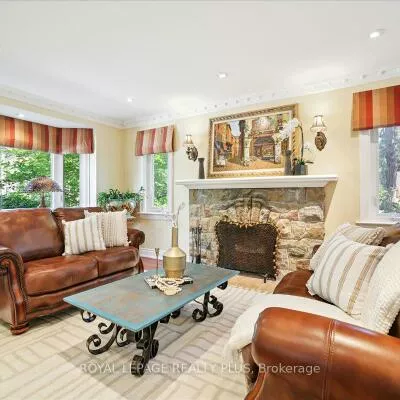 1048, Royal York, Kingsway South, Toronto