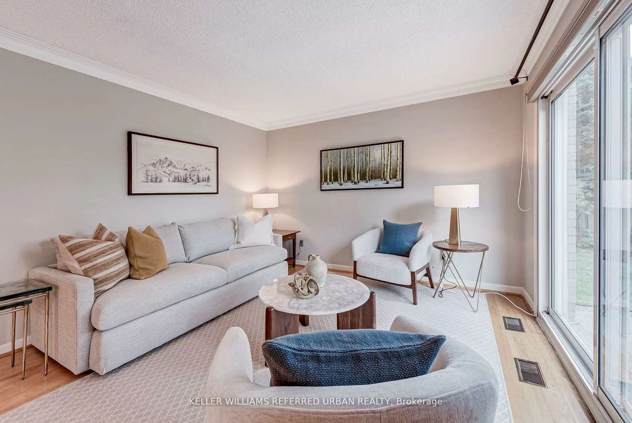 26, Foxmeadow, Willowridge-Martingrove-Richview, Toronto