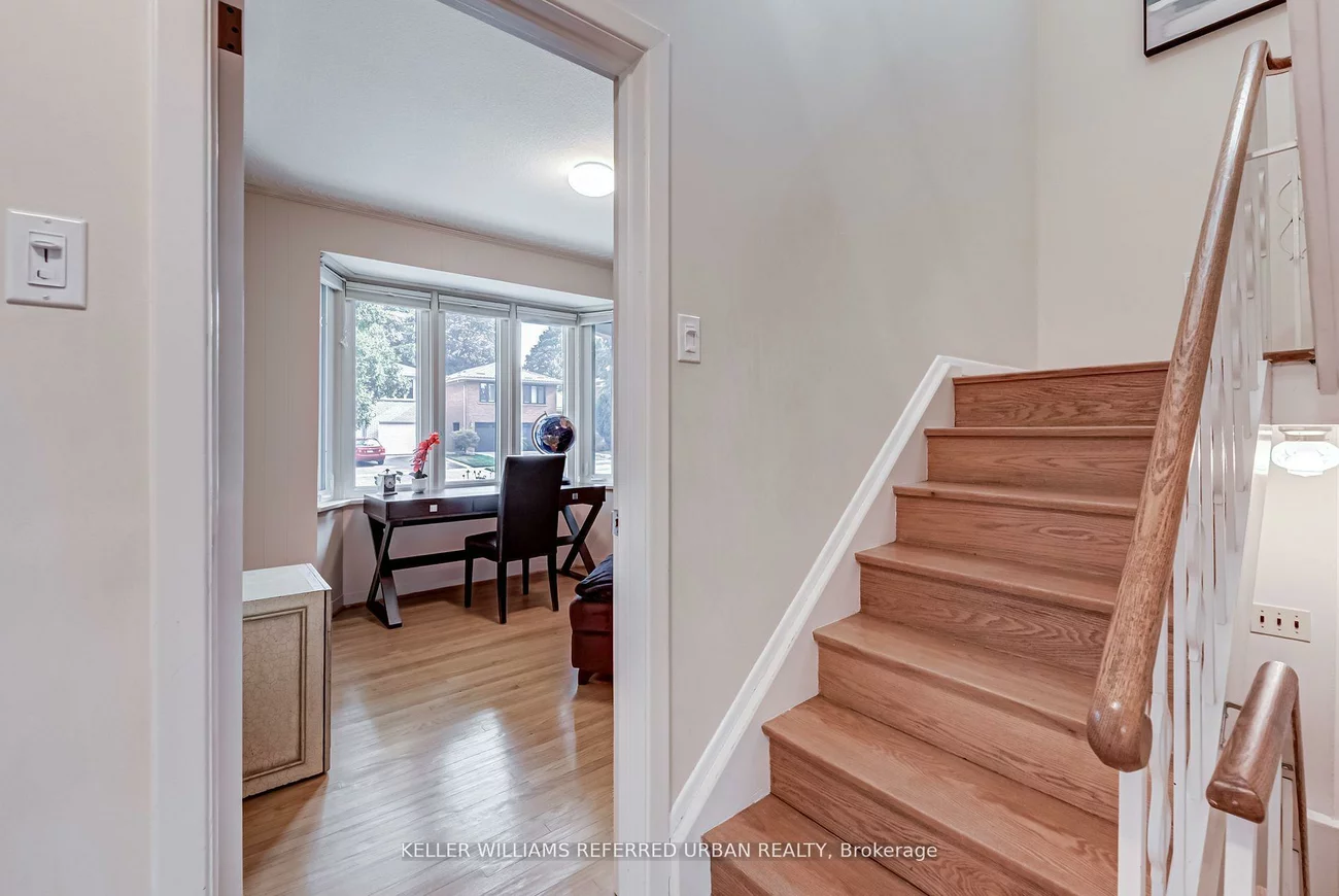 26, Foxmeadow, Willowridge-Martingrove-Richview, Toronto